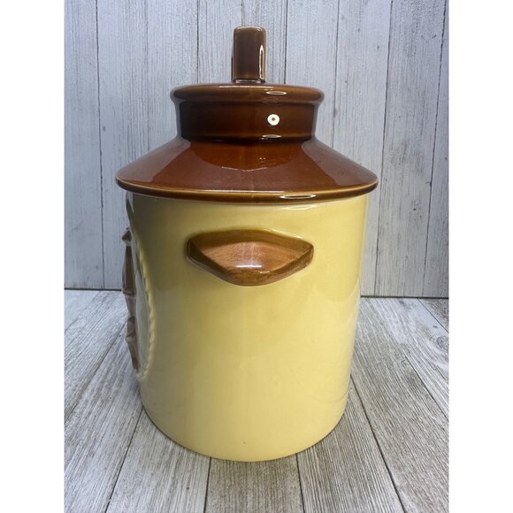 Vtg Pot Belly Stove Design Ceramic Cookie Jar Cannister with Brown Lid 9" Tall - Picture 4 of 10